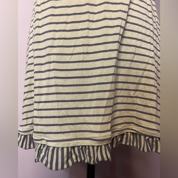 LOGO by Lori Goldstein Horizontally Striped Tank Top with Ruffled Hemline!! - Picture 6 of 6